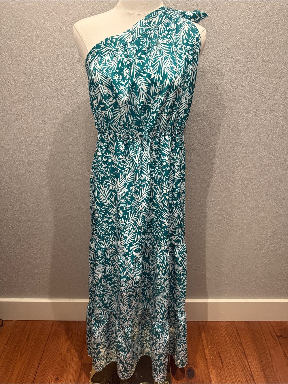 One-Shoulder Teal and White Printed Maxi Dress